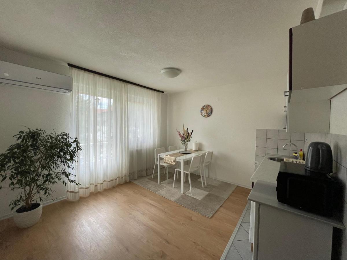 Sunny Garden Apartment Sarajevo Exterior photo